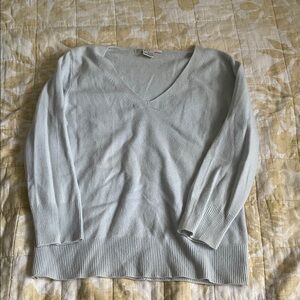Women's Light Blue 100% Cashmere V-Neck Sweater Vintage
